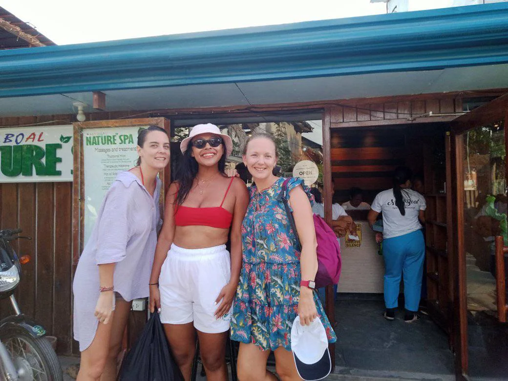 Guests and therapists at Nature Spa Moalboal — photo 3